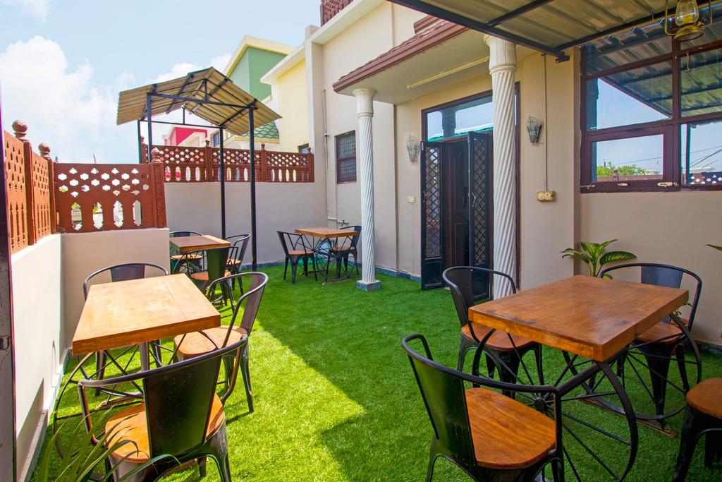 The Taj Darpan Homestay